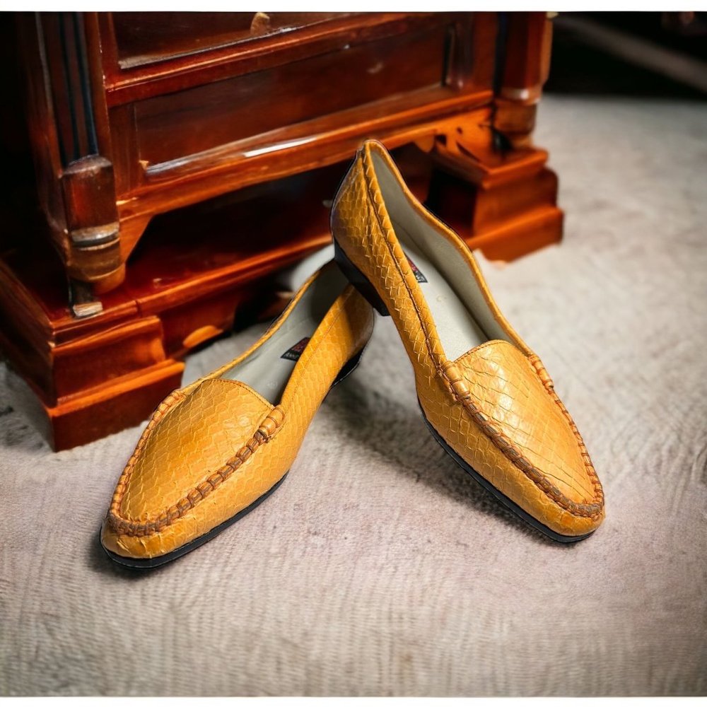 Anne Klein Snake Skin Embossed Leather Orange Flats 8N